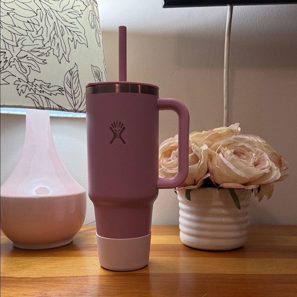 Hydroflask tumbler 40oz with silicone boot